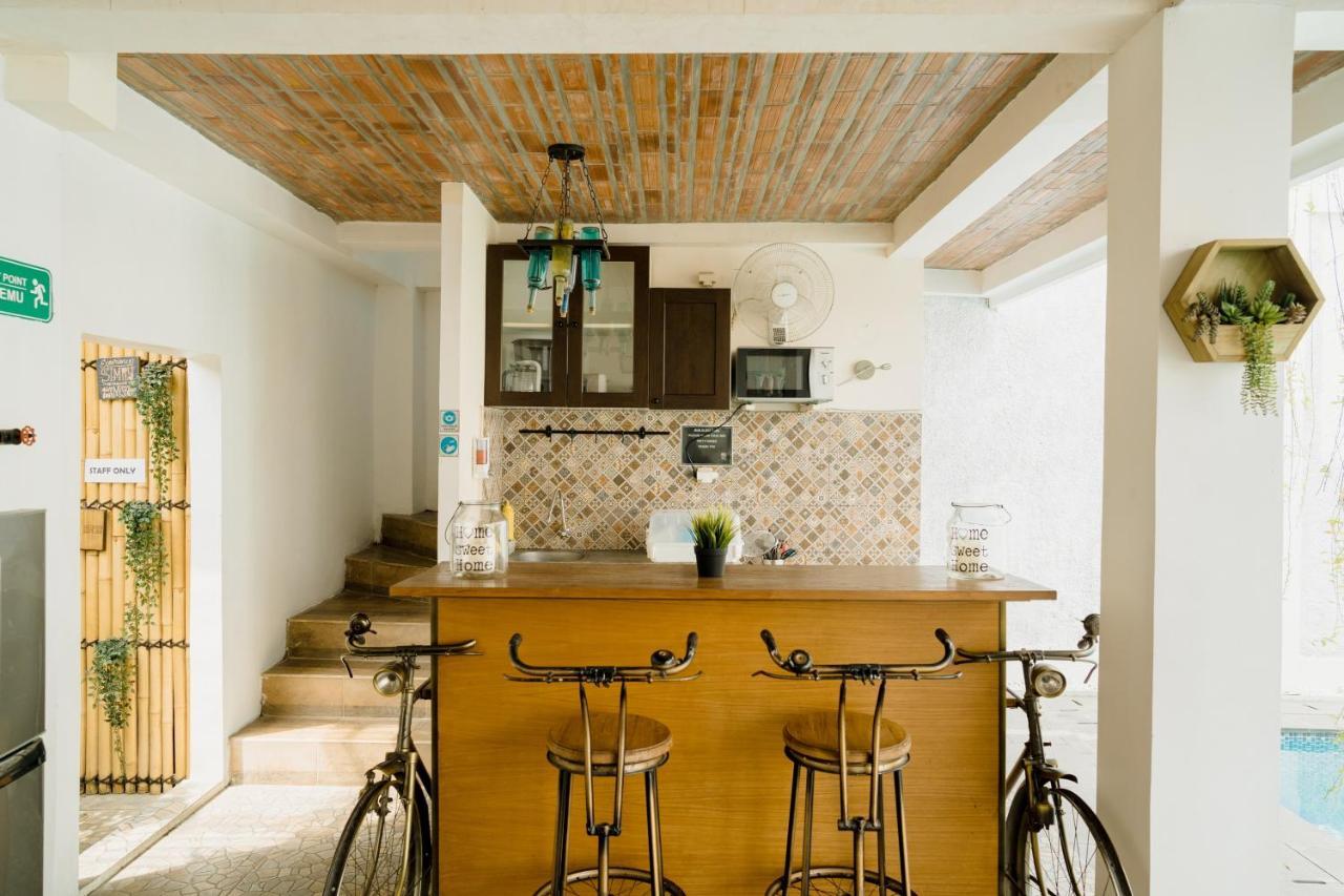 Otu Hostel By Ostic Yogyakarta Exterior photo