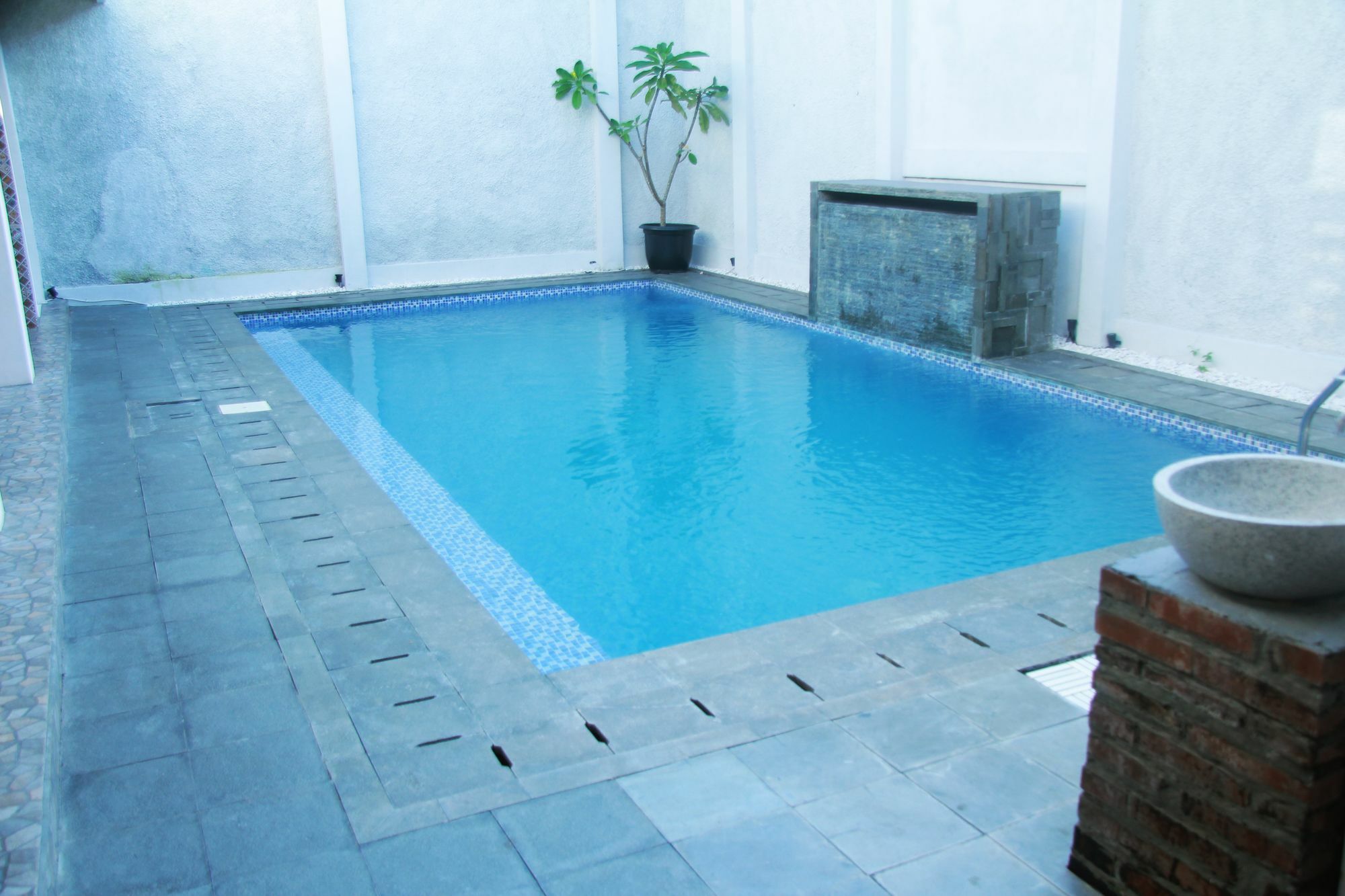 Otu Hostel By Ostic Yogyakarta Exterior photo